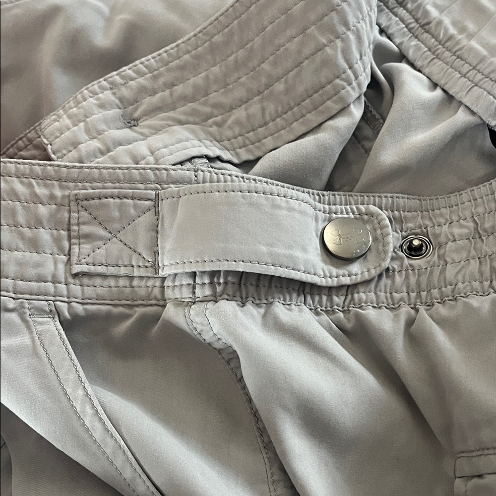 Under Armour Adjustable Elastic Waist Cargo Pockets Gray Travel Joggers Large - Picture 4 of 7